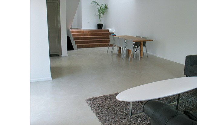 Betonboden gespachtelt fugenlos Wand grau Küche Bad Badezimmer Außenküche Grill Tisch Möbel mainTisch mainBeton mainGrill 10