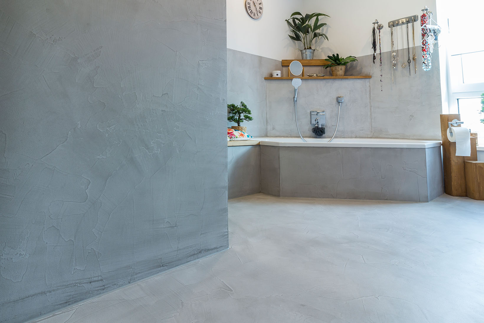 Betonboden gespachtelt fugenlos Wand grau Küche Bad Badezimmer Außenküche Grill Tisch Möbel mainTisch mainBeton mainGrill 3